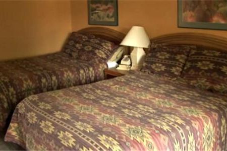 Indian Hills Inn, Taos Plaza Room photo