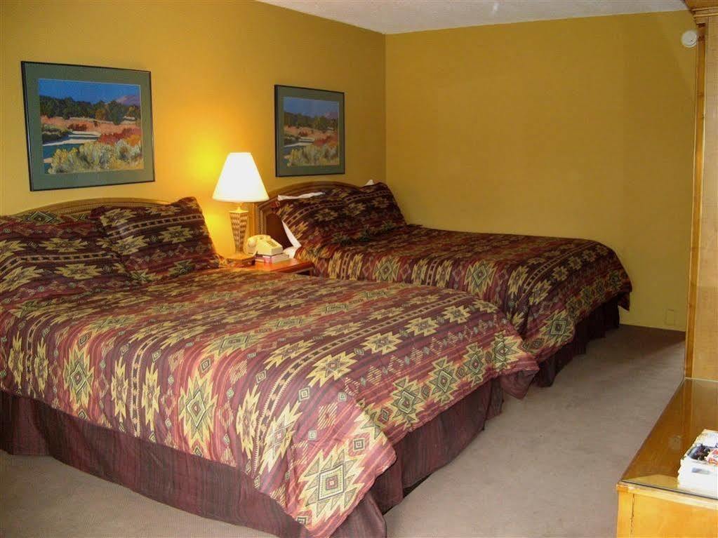 Indian Hills Inn, Taos Plaza Exterior photo